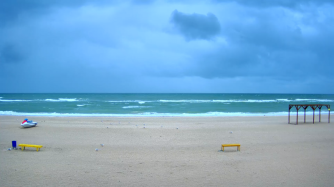 На побережье Азовского моря снова испортилась погода фото