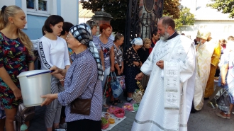 Во сколько мелитопольцам обошелся поход в церковь на Спас фото