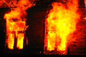 Сгорели заживо: под Запорожьем произошел смертельный пожар фото