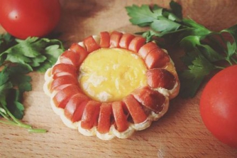 Рецепт дня: оригинальная яичница с сосиской для детей (ФОТОРЕЦЕПТ) фото