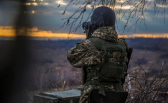 Война рядом: День независимости Украины начался с обстрела фото
