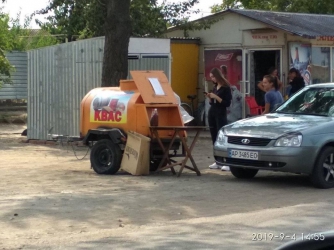 Квас или квасить: в Мелитопольском районе стали торговать вином с бочек фото