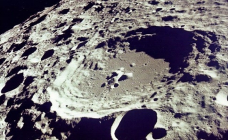 Во время посадки на Луну разбился зонд  фото