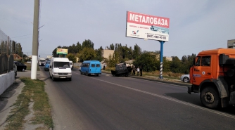 На объездной в Мелитополе перевернулся автомобиль  фото