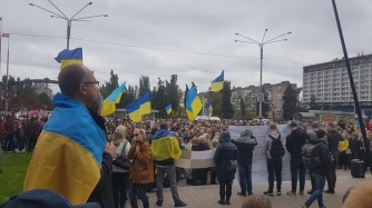 В Запорожье идет митинг против «формулы Штайнмайера»: будут сопротивляться капитуляции фото