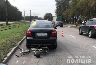 В Запорожье велосипедист выскочил на встречку и погиб - подробности фото