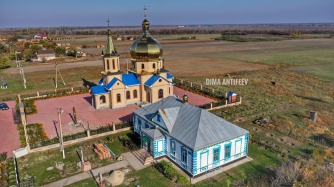 Мелитополец сделал с квадрокоптера красивые фото сельского храма фото