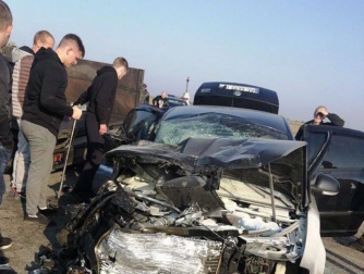 ДТП по дороге в Кирилловку: пострадавшую вырезали из авто  фото