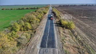 Ремонт трассы Мелитополь - Одесса показали с высоты птичьего полета фото