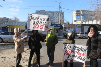 Мелитопольского депутата подозревают в установке ларька на зеленой зоне  фото