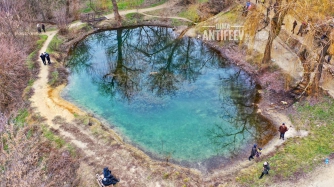 Святой источник в Терпенье: Крещение, вид с высоты  фото