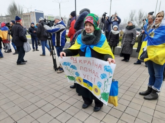 В Запорожье провели массовый флешмоб ко Дню Соборности Украины фото