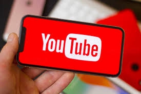 Украинцам готовят налог на YouTube: что известно о законопроекте  фото