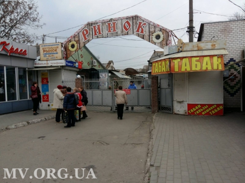 Мелитополь ждет открытия продуктовых рынков фото