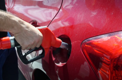 Топливо по 16 гривен: эксперты обрадовали водителей новыми ценами фото