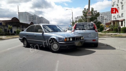 В Запорожье не поделили дорогу Chevrolet и BMW фото