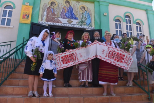 В Запорожье освятили особенный рушник Женское счастье фото