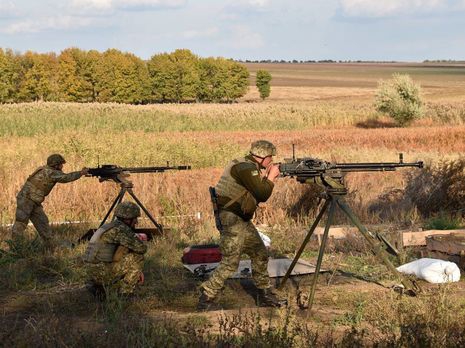 В результате обстрела боевиков на Донбассе погиб украинский военный – штаб ООС фото