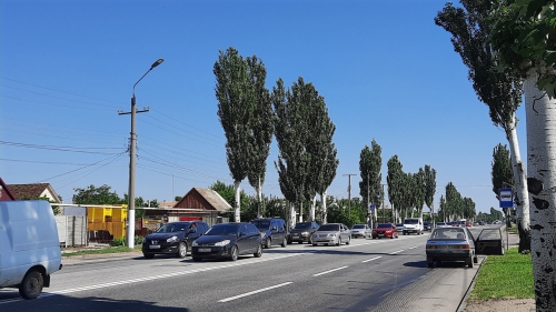 Мелитопольским водителям, желающим проехать по Ломоносова придется постоять в пробке(ФОТО, ВИДЕО) фото