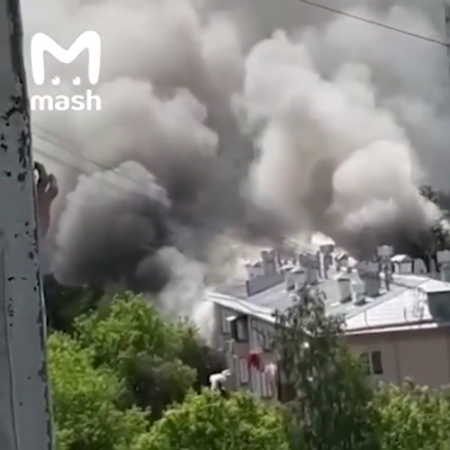 В России прогремел взрыв в многоэтажке, начался сильный пожар: первые подробности и видео фото