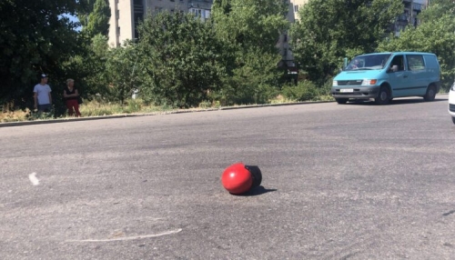 В Бердянске госпитализировали водителя мопеда, который угодил под колеса авто  фото