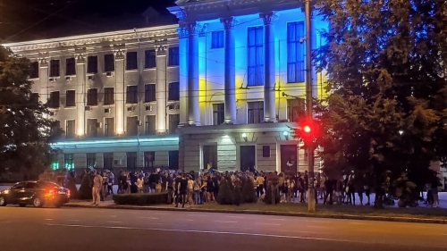 В Запорожье под мэрией прошла ночная акция протеста (ФОТО, ВИДЕО) фото