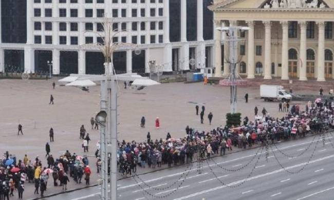 В Минске протестуют пенсионеры и медики, есть задержанные  фото