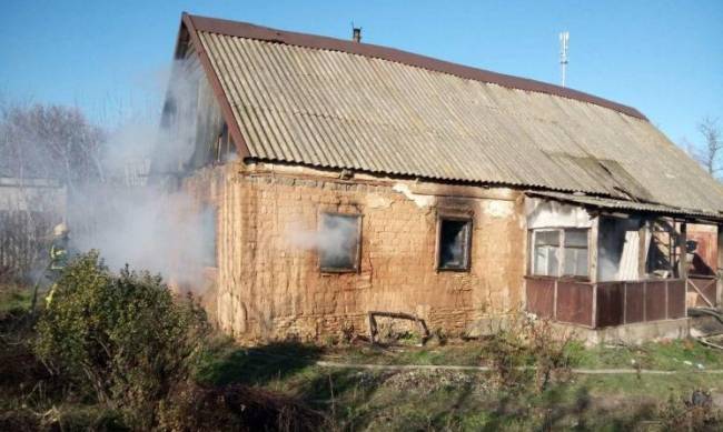 В селе под Мелитополем обгорела девушка фото