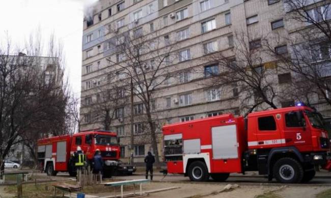 В Днепровском районе Запорожья горела девятиэтажка фото