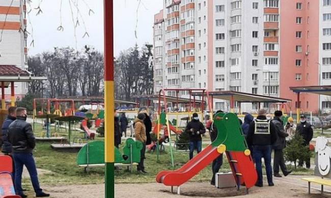 На территории детского сада в Виннице произошел взрыв. Сообщается о пострадавших детях фото