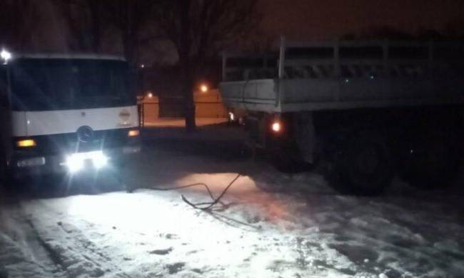 В Запорожской области несколько автомобилей оказались в снежном плену, – ГСЧС фото