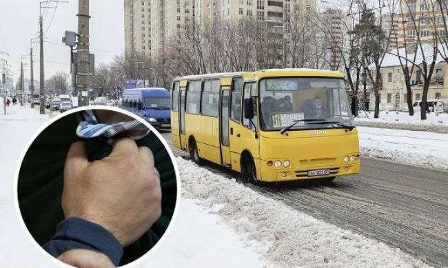 В Киеве маршрутчик устроил жесткую драку с пассажиром  фото