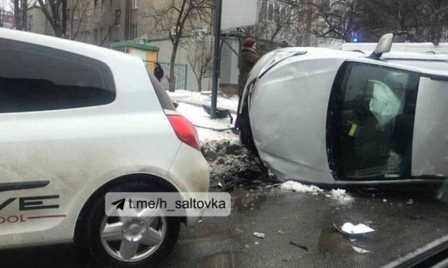 Урок запомнит надолго: в Харькове ученик автошколы попал в жуткую аварию фото