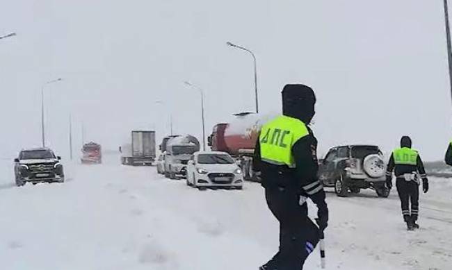 Крымский мост оказался под угрозой из-за случившегося коллапса  фото