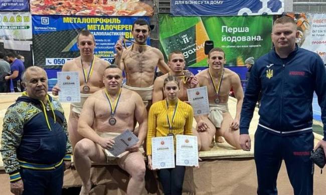 Студенты ТГАТУ - победители чемпионата Украины по сумо фото