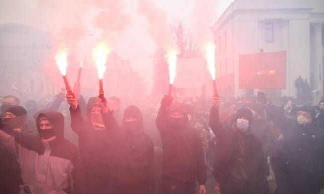 Протест в защиту Стерненко в Киеве: активисты выдвинули требования фото