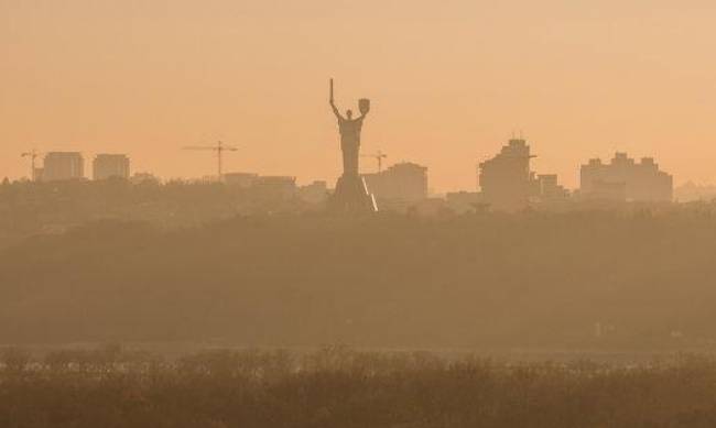 Украина вошла в топ-10 по уровню загрязненности воздуха в Европе фото