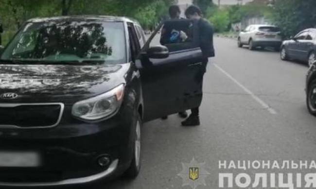 В Одессе конфликт водителей обернулся дракой и стрельбой фото