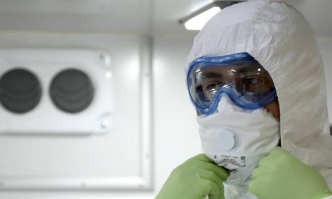 Известный врач дал прогноз по новой волне коронавируса в Украине фото