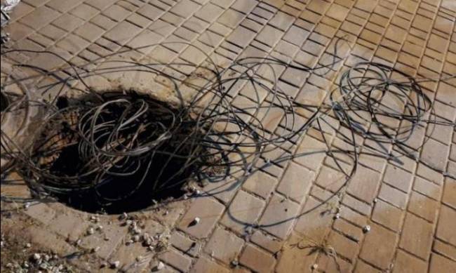 В Запорожье полиция поймала 2-х кабельных воров  фото