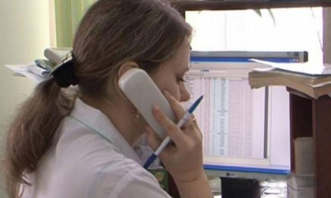 В регистратуре «зеленки» появились дополнительные телефоны для записи к врачам фото