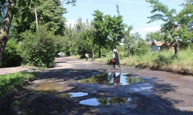 Ремонт наполовину: мелитопольцы ждут продолжения благоустройства улицы  фото