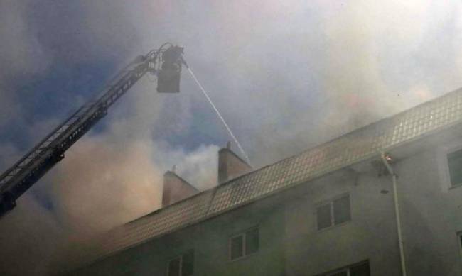 Под Киевом взорвался дом: жильцы эвакуированы, есть жертвы (фото, видео) фото