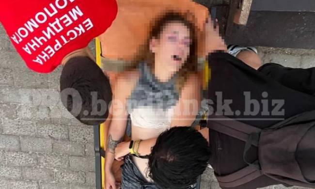В центре Бердянска обнаружили без сознания полуголую девушку из Геническа фото