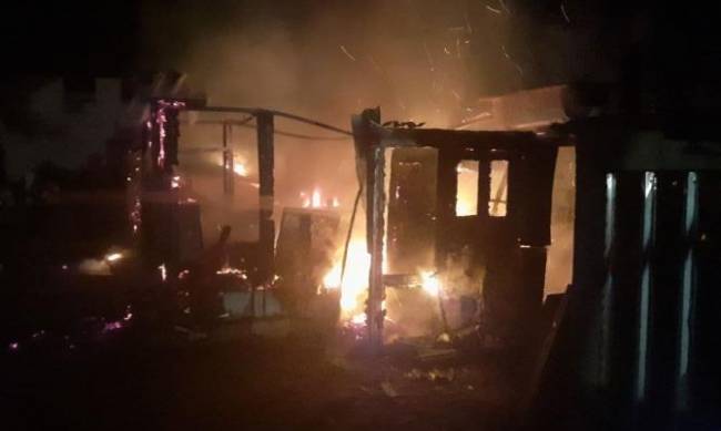 Пожар в Мелитопольском районе: горело частное подворье  фото