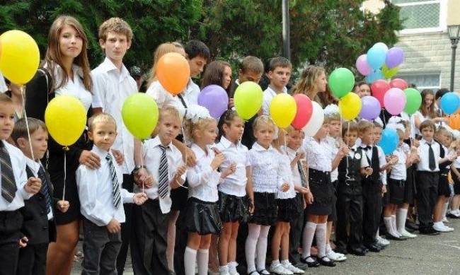 Праздник первого звонка: будут ли в школах линейки 1 сентября  фото