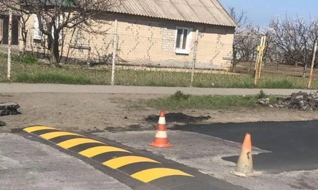 В селе под Мелитополем с дорог убрали полицейских - водители счастливы фото