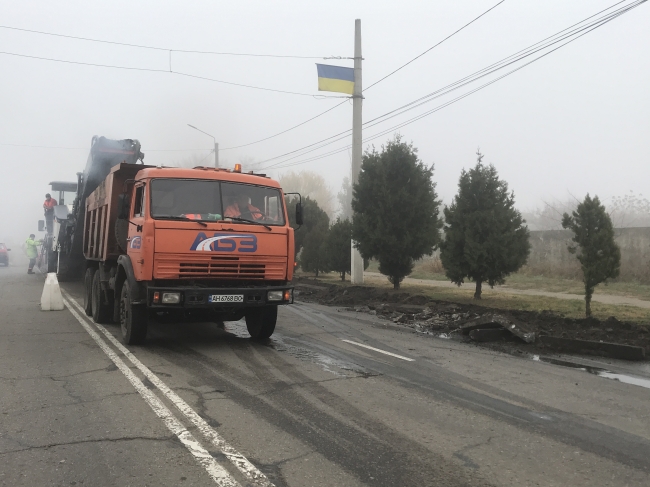 В Мелитополе на центральном проспекте стартовал масштабный ремонт фото