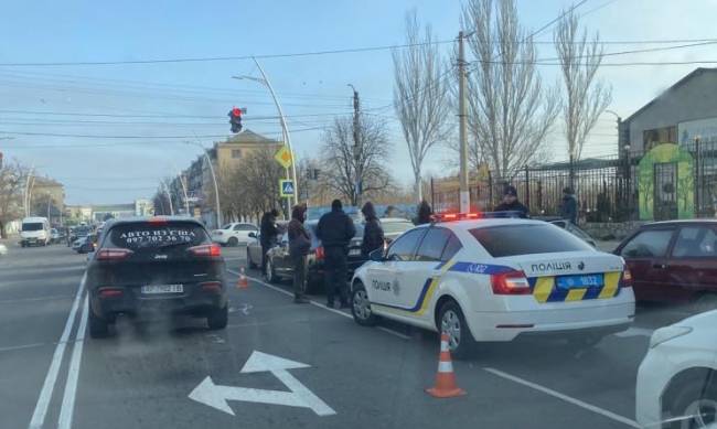 В Мелитополе утро началось с аварии фото