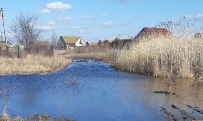 На Песчаной озеро растеклось на три улицы фото